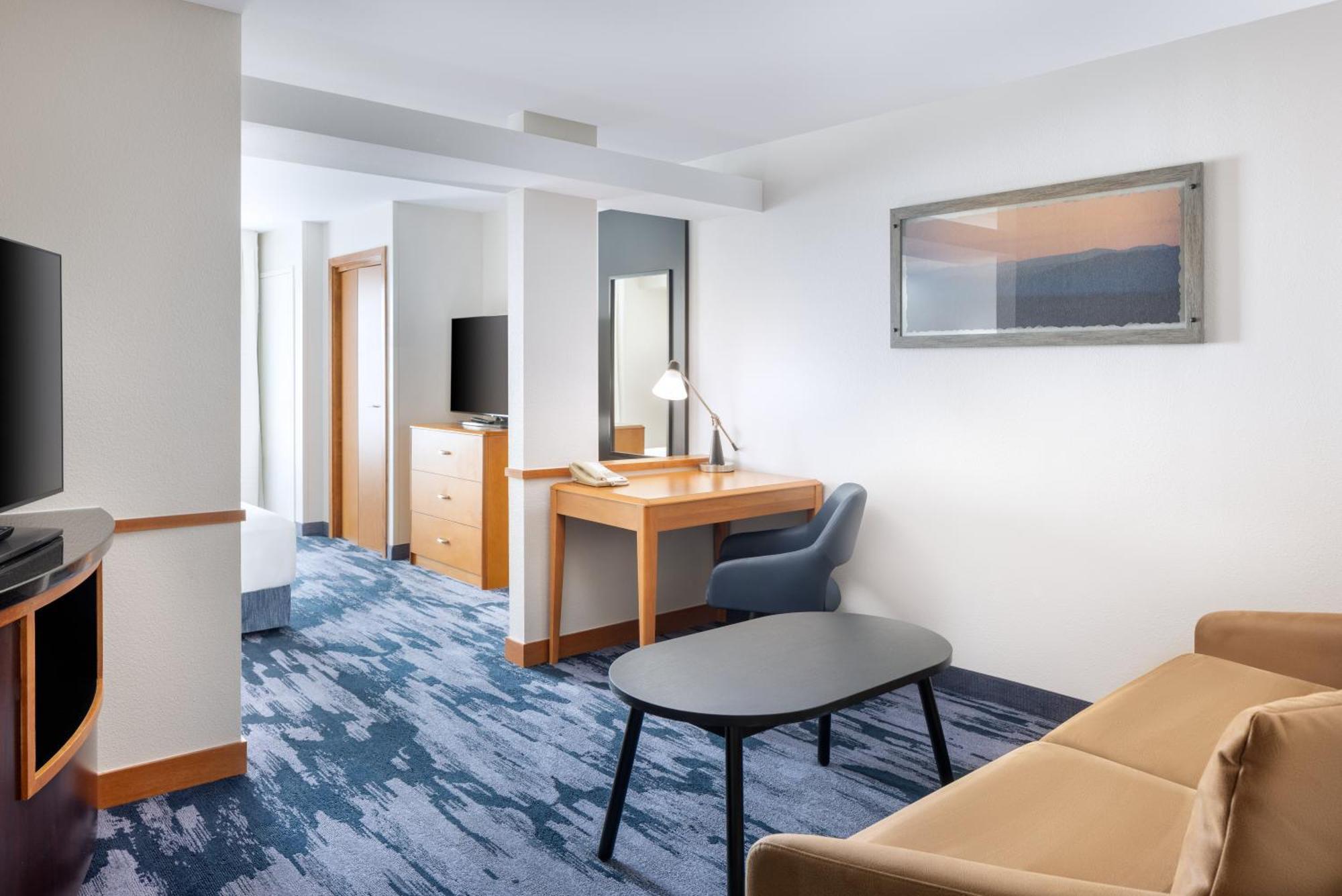 Fairfield Inn And Suites Търлок Екстериор снимка