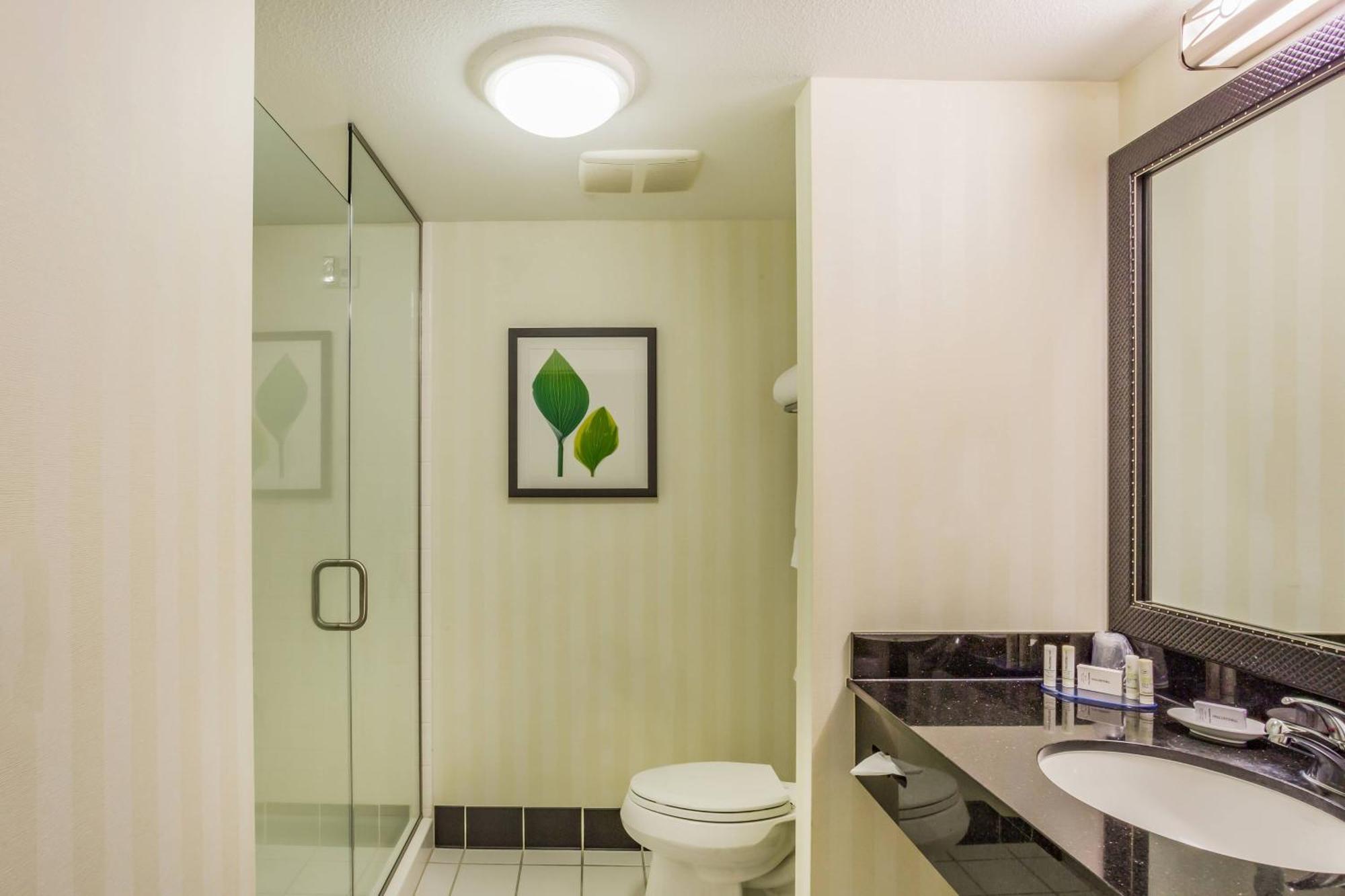 Fairfield Inn And Suites Търлок Екстериор снимка
